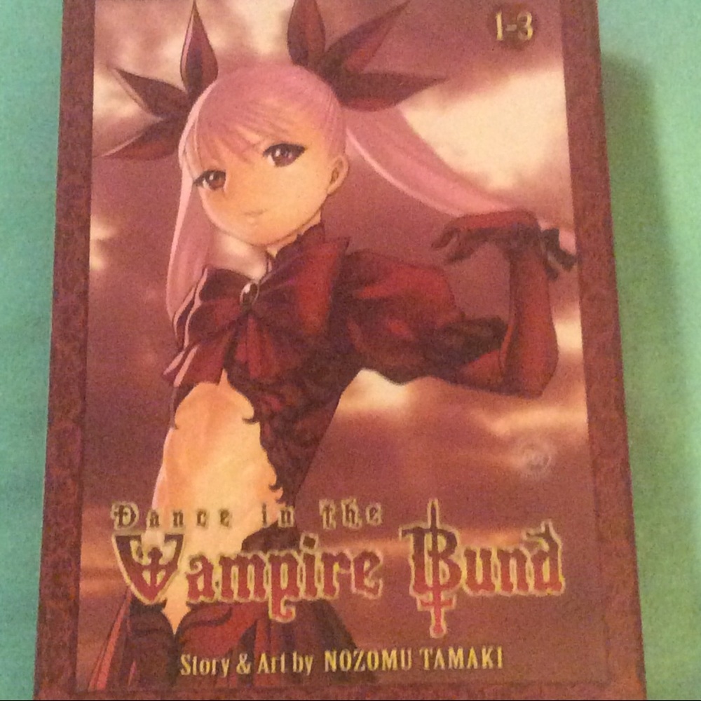 Just In, Dance In the Vampire Bund Vol 1 - 3
